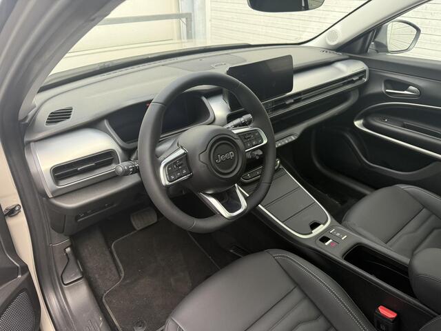 Jeep Avenger Summit 54 kWh | PANO | LEDER | STOELVERW. | MASSAGE | NAVI | CAMERA