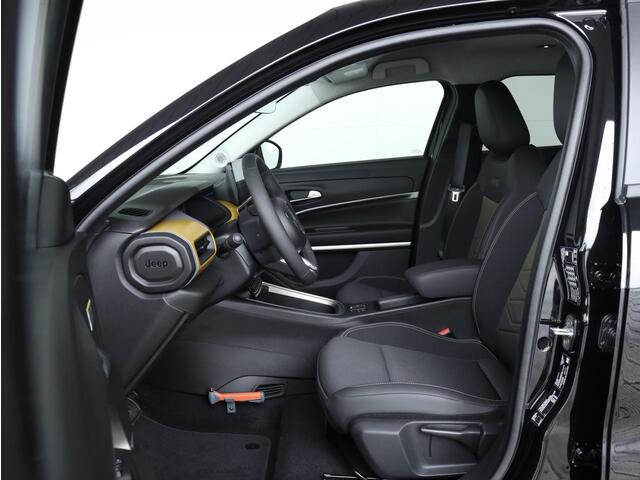 Jeep Avenger Summit 54 kWh | Full LED | Navi | Voorruit verwarming |