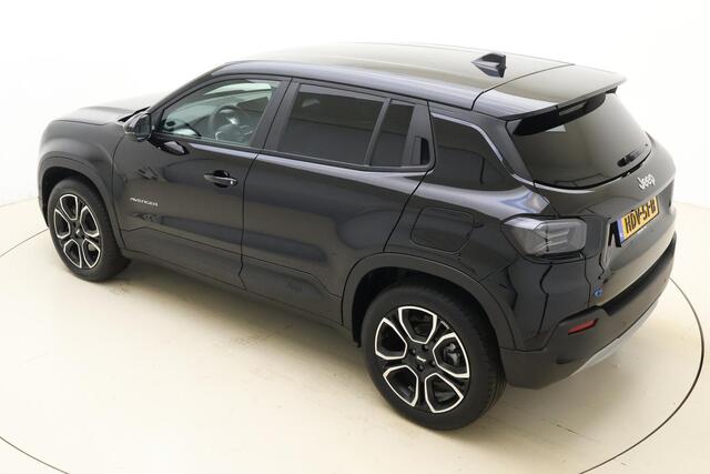 Jeep Avenger Summit 54 kWh | Navigatie | Camera | Keylee | Lichtmetalen velgen | Weinig kilometers | Electrische achterklep | Climate control | DAB Radio | Cruise control |