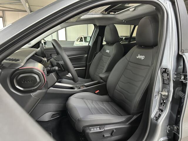 Jeep Avenger 1.2 e-Hybrid Summit | Leder & Winter pack | Elek. Panodak | Infortainment-pack