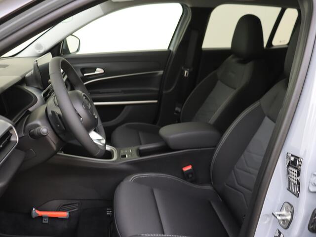 Jeep Avenger 1.2 e-Hybrid Summit | Panoramadak | Winter Pack | Infotainment Pack