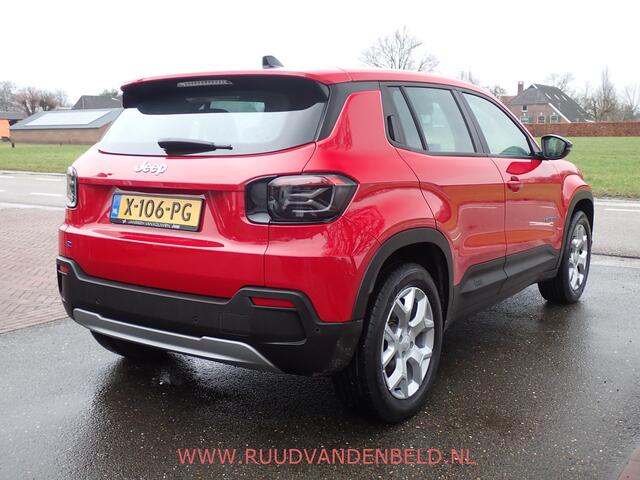 Jeep Avenger Altitude 54kWh ACC / CARPLAY / PDC / WARMTEPOMP