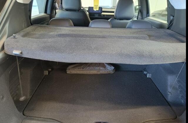 Jeep Avenger 1.2 e-Hybrid Altitude Stoel en stuurverwarming/Electr achterklep.