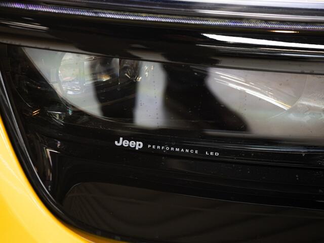 Jeep Avenger 1.2 e-Hybrid Summit