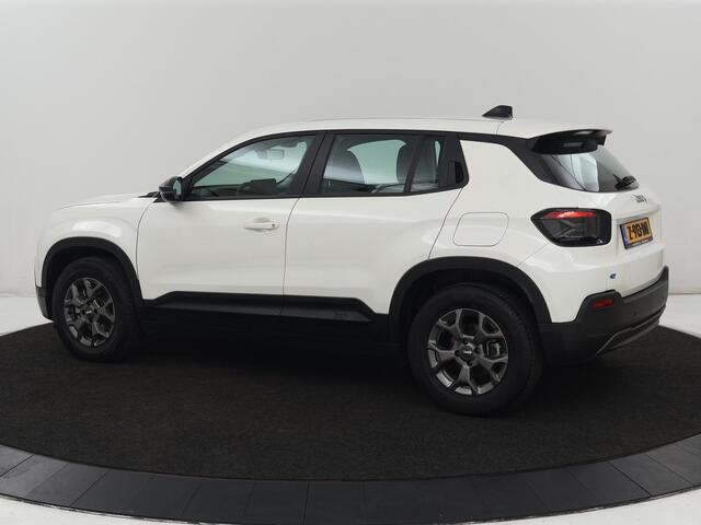 Jeep Avenger Longtitude 54 kWh | SOH 96.6% | Stoelverwarming | Carplay | Navigatie | Full LED | Warmtepomp | Keyless | Climate control | Digital Cockpit | Cruise control