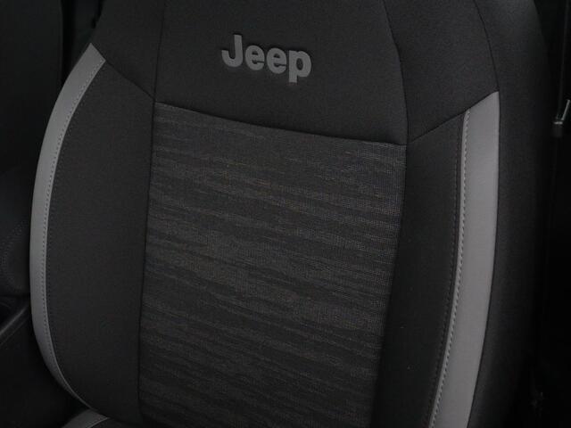 Jeep Avenger Longtitude 54 kWh | SOH 96.6% | Stoelverwarming | Carplay | Navigatie | Full LED | Warmtepomp | Keyless | Climate control | Digital Cockpit | Cruise control