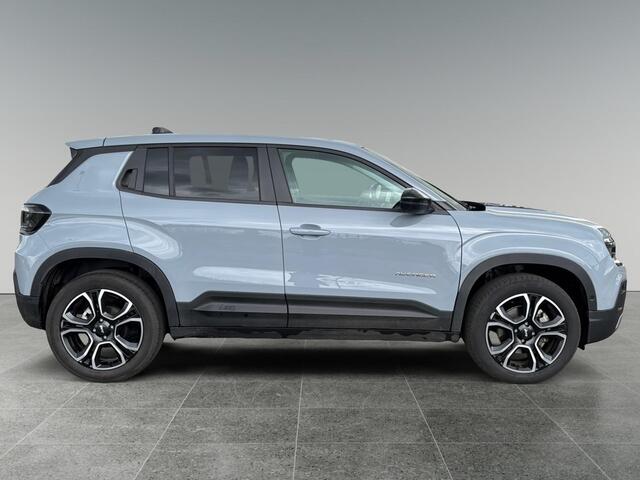 Jeep Avenger Summit 1.2 e-Hybrid 110pk | NAVI | ELEKTR. ACHTERKLEP | CAMERA | STOELVERW. | APPLE CARPLAY / ANDROID AUTO | AUTOM. VERLICHTING |