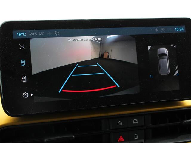 Jeep Avenger Summit 54 kWh SOH 96,5 % Camera Lichtmetalen Velgen 18" Navigatie Apple Carplay/ Android Auto Sfeerverlichting Parkeersensor achter Cruise Control Stoelverwarming Full LED Virtual Cockpit Climate Control Two tone Electrisch bedienbare achterkep