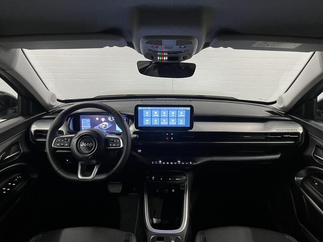 Jeep Avenger Summit 54 kWh *2.496 km* Adaptive cruise control | Camera | Carplay | Airco | Dodehoek detectie | 18" lichtmetalen wielen |