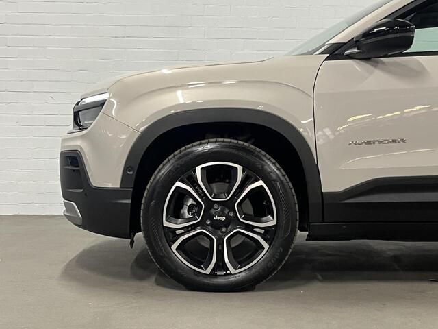 Jeep Avenger Summit 54 kWh *2.496 km* Adaptive cruise control | Camera | Carplay | Airco | Dodehoek detectie | 18" lichtmetalen wielen |