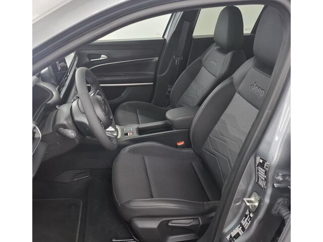 Jeep Avenger Summit 54 kWh 18 LMV | 10,25" Uconnect | Camera | ACC | LED / SOH 96%