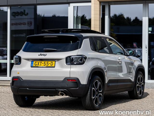 Jeep Avenger 1.2 E-HYBRID SUMMIT PANO / LEER / NAVIGATIE / ADAPTIVE CRUISE
