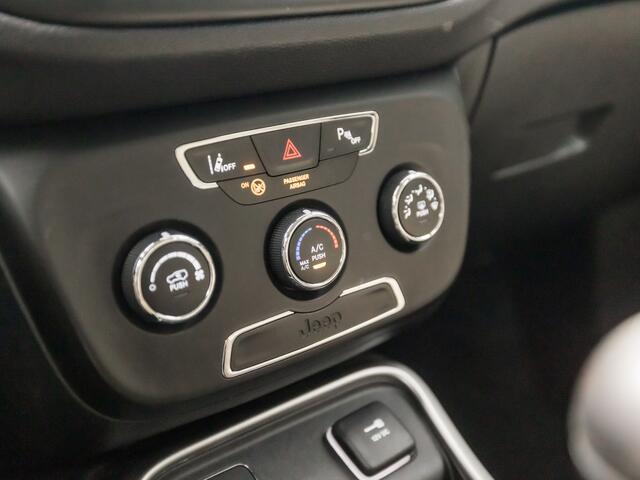 Jeep COMPASS 1.4 MultiAir Longitude 141Pk (NAVIGATIE, BLUETOOTH, PARKEERSENSOREN, SPORTSTOELEN, CRUISE, LM VELGEN, NIEUWE APK, NIEUWSTAAT)