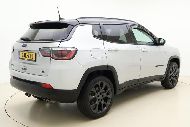 Jeep COMPASS 4xe 240 Plug-in Hybrid Electric Trailhawk Automaat | Lederen bekleding | Navigatie | Stoel & Stuurverwarming | Zwart dak | Camera | Afneembare trekhaak