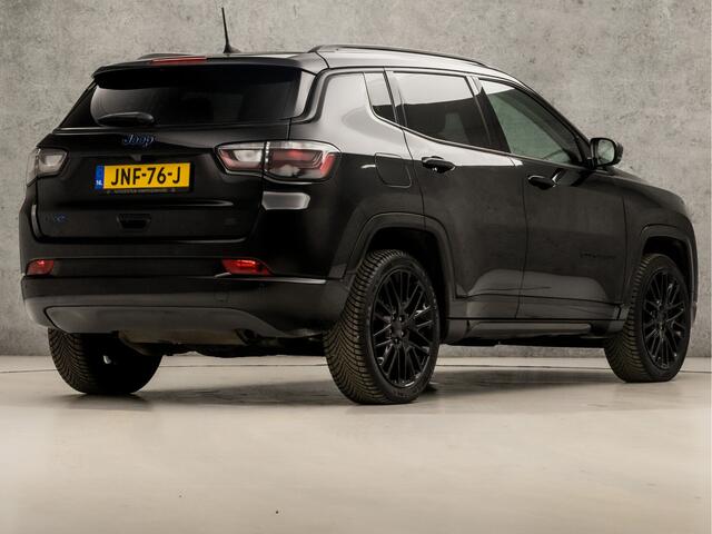 Jeep COMPASS 4xe 240 Plug-in Hybrid Electric S 240Pk Automaat (VIRTUAL COCKPIT, APPLE CARPLAY, GROOT NAVI, STUUR/STOELVERWARMING, LEDEREN SPORTSTOELEN, CAMERA, ADAPTIVE CRUISE, GETINT GLAS, NIEUWSTAAT)