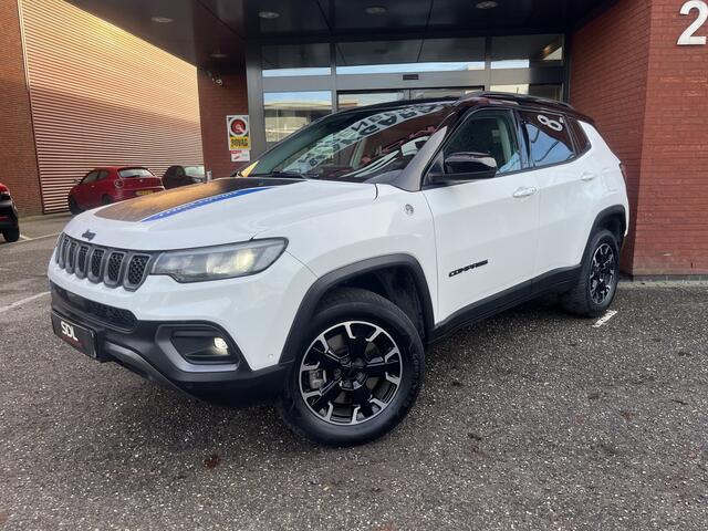 Jeep COMPASS 4xe 240 Plug-in Hybrid Electric Trailhawk // LED // KEYLESS // CAMERA+SENSOREN // LEDER // NAVI+CARPLAY //