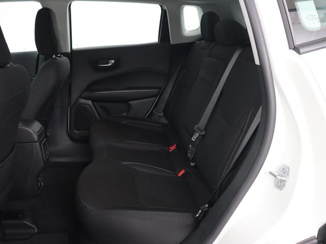 Jeep COMPASS 1.3T Longitude | Automaat | Trekhaak | Keyless | Carplay | Climate control | Parkeerhulp | Cruise control | DAB | Bluetooth