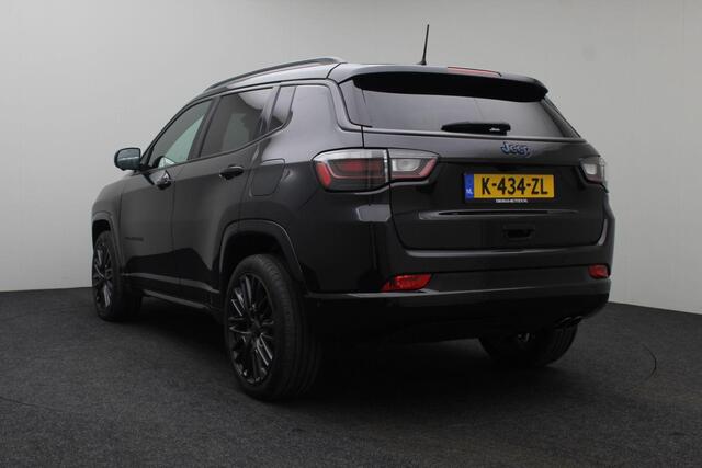 Jeep COMPASS 4xe 240 Plug-in Hybrid Electric S 2021 | Navigatie | Carplay | DAB Radio | Cruise Control | Stoel Verwarm & Verkoeling | Panoramadak | Onderhoudshistorie | Achteruitrij Camera | Nationale Autopas
