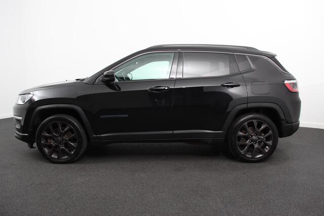 Jeep COMPASS 4xe 240 Plug-in Hybrid S Navigatie Apple Carplay/Android auto Climate Control Parkeersensoren Camera Elektrisch verstelbare bestuurderstoel Xenon koplampen Stoelverwarming Elektrische achterklep | Afneembare trekhaak