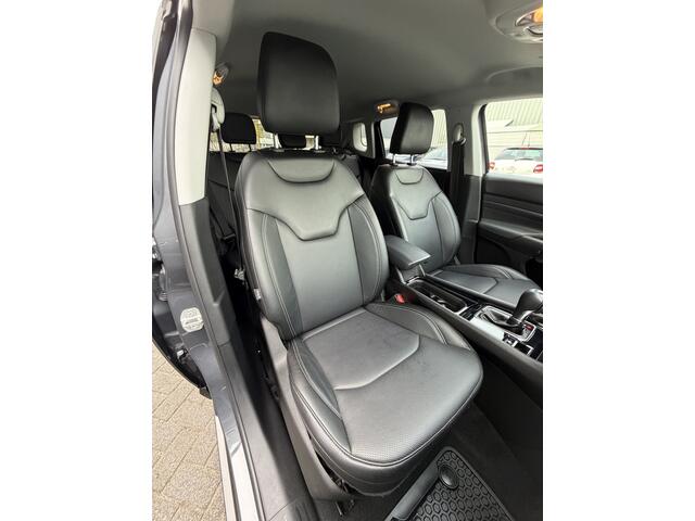 Jeep COMPASS 1.5T e-Hybrid S (Leder incl verwarming/koeling/geheugen - Elektrische Klep - 360gr Camera - 19"- LED - Navigatie - Adaptieve Cruise Controle - Automatische Airco - Stuurwiel verwarming)