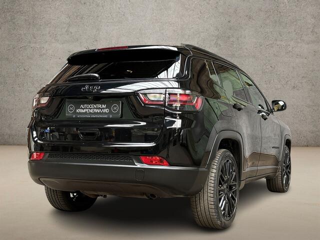 Jeep COMPASS 4xe 240 Plug-in Hybrid Electric Upland 240Pk Automaat (VIRTUAL COCKPIT, BLACK PACK, APPLE CARPLAY, GROOT NAVI, CAMERA, LEDER, SPORTSTOELEN, ADAPTIVE CRUISE, GETINT GLAS, NIEUWSTAAT)
