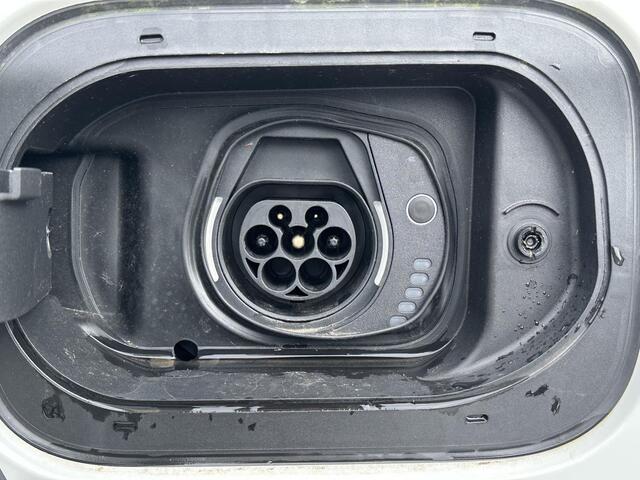 Jeep COMPASS 4xe 240 Plug-in Hybrid Electric S PHEV| VAN: 26.900,- VOOR 24.440,- UW LENTEVOORDEEL: 2.460,-| 26.000KM!!| ALPINE AUDIO| LEDER| ADAPTIVE CRUISE| ELEK. STOEL| DODE HOEK SENSOR| 360 CAMERA| 19 INCH| STOEL + STUURVERWARMING