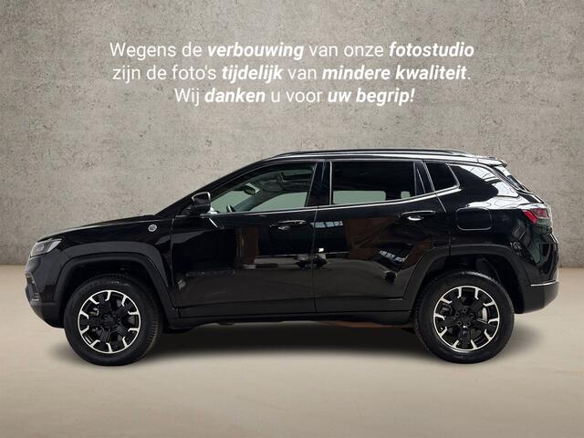 Jeep COMPASS 4xe 240 Plug-in Hybrid Electric Trailhawk 240Pk Automaat (PANORAMADAK, VIRTUAL COCKPIT, APPLE CARPLAY, GROOT NAVI, CAMERA, LEDER, SPORTSTOELEN, KEYLESS, ADAPTIVE CRUISE, GETINT GLAS, NIEUWSTAAT)