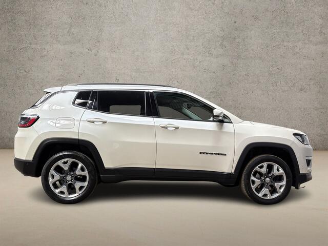 Jeep COMPASS 1.4 MultiAir Limited 4x4 170Pk Automaat (APPLE CARPLAY, NAVIGATIE, LEDER, CAMERA, MEMORY SEATS, GETINT GLAS, BEATS AUDIO, NIEUWSTAAT)