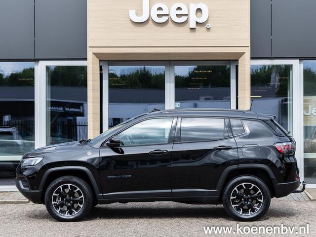 Jeep COMPASS 4XE 240 4x4 Autom. PHEV Trailhawk PANO / LEER / ADAPT. CRUISE