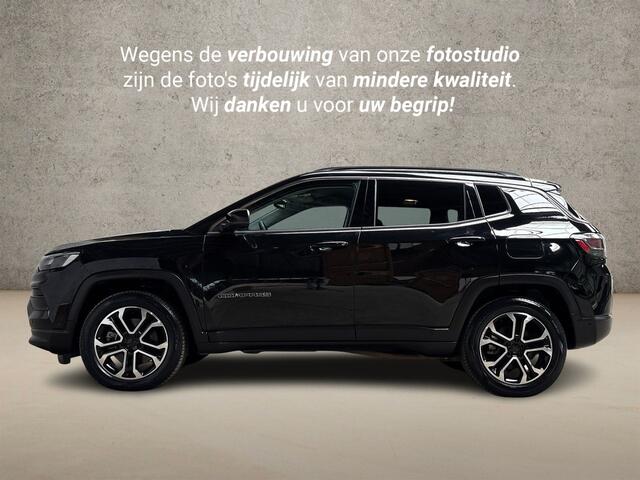 Jeep COMPASS 4xe 190 Plug-in Hybrid Electric Night Eagle 190Pk Automaat (VIRTUAL COCKPIT, APPLE CARPLAY, GROOT NAVI, 360 CAMERA, LEDER, GETINT GLAS, SPORTSTOELEN, ADAPTIVE CRUISE, NIEUWSTAAT)