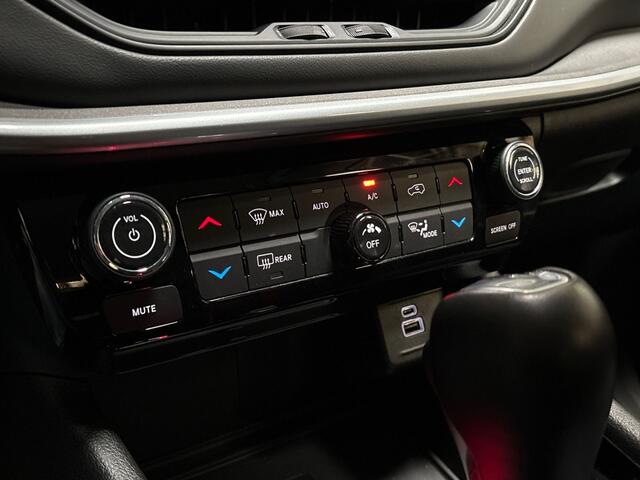 Jeep COMPASS 4xe 190 Plug-in Hybrid Electric Night Eagle 190Pk Automaat (VIRTUAL COCKPIT, APPLE CARPLAY, GROOT NAVI, 360 CAMERA, LEDER, GETINT GLAS, SPORTSTOELEN, ADAPTIVE CRUISE, NIEUWSTAAT)