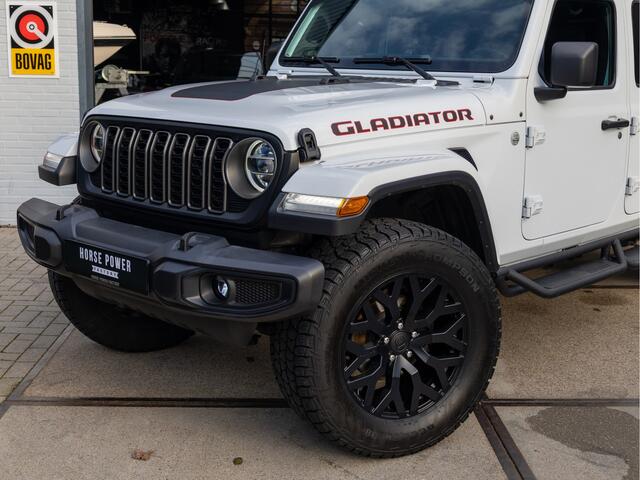 Jeep Gladiator JEEP *MARGE | 5-Zits | Grijs Kenteken* *Brute | Verhoogd | Instaplijsten | Achterrek | LPG | K&N | Stuur- & Stoelverw.*