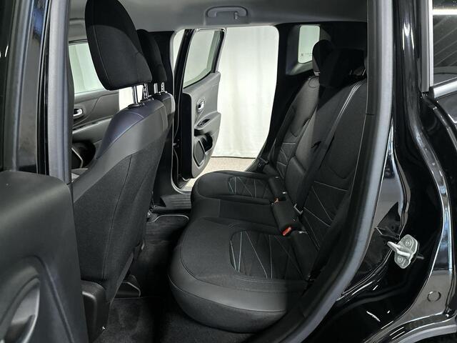 Jeep RENEGADE 4xe 240 Plug-in Hybrid Electric Upland Automaat | Navi | 4x4 | LED