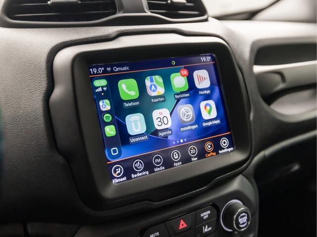 Jeep RENEGADE 1.3T-e Freedom Sport 151Pk Automaat (APPLE CARPLAY, GROOT NAVI, LEDER, CLIMATE, ADAPTIVE CRUISE, SPORTSTOELEN, STUUR/STOELVERWARMING, TREKHAAK, GETINT GLAS, KEYLESS, ZWART HEMEL, NIEUWSTAAT)