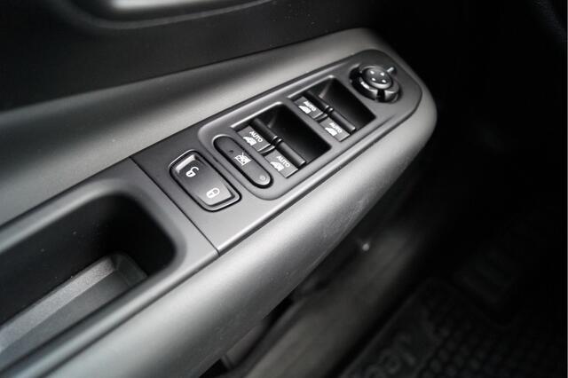 Jeep RENEGADE 4xe 240 Plug-in Hybrid Electric S |19'' velgen|Clima|Cruise|Camera|CarPlay