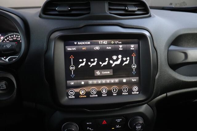 Jeep RENEGADE 1.3T Freedom 150 PK | PANO | NAVIGATIE | PDC | CRUISE |