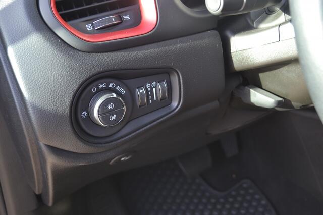 Jeep RENEGADE 4xe 240 Hyb. TRAILHAWK BTW auto