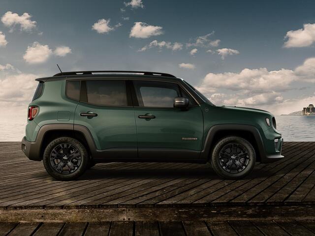 Jeep RENEGADE 4xe 240 Plug-in Hybrid Electric The North Star | Schuif/Kanteldak | Winter Pack | Techno Green