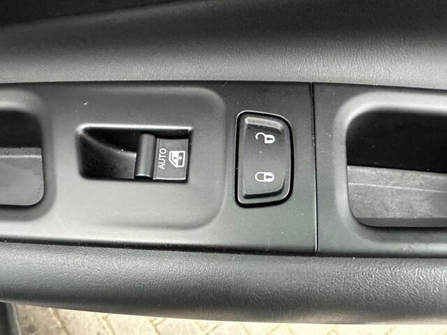 Jeep RENEGADE 1.0T Limited Navigatie Clima