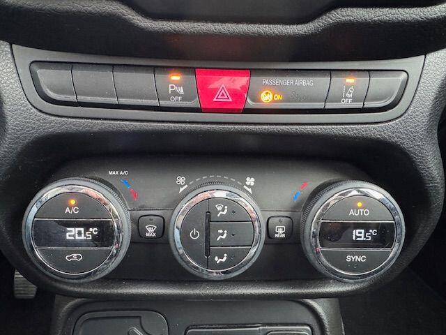 Jeep RENEGADE 1.4 MultiAir Night Eagle II Limited 89.000km Airco/ECC,Navigatie,Leder,Panoramadak