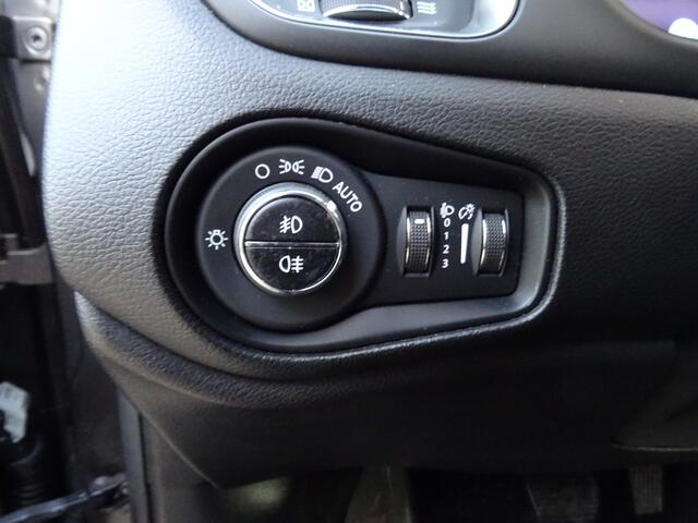 Jeep RENEGADE 1.3T-e Limited * 4 SEIZOENSBANDEN !!