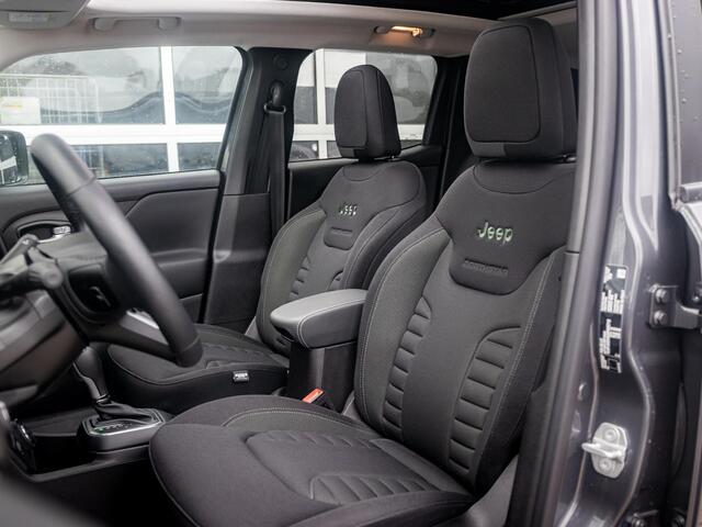 Jeep RENEGADE 4xe 240 Plug-in Hybrid Electric The North Star | Teck Pack | Winter Pack | Navi