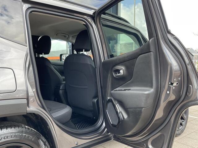 Jeep RENEGADE 1.4 MultiAir Night Eagle /Cruise/Airco/Trekhaak/Onderhoudshistorie/APK 04-2027/