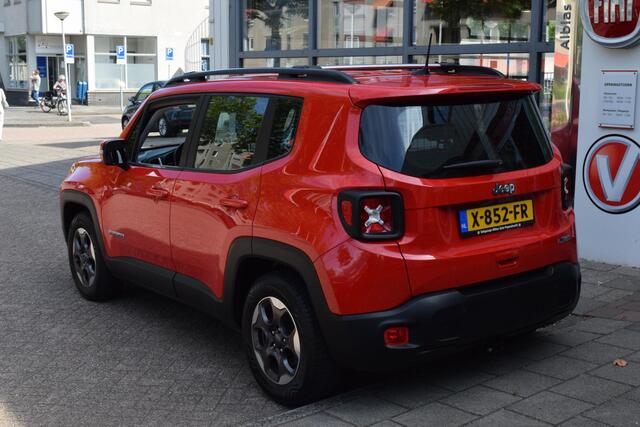 Jeep RENEGADE 1.4 MultiAir Longitude|Carplay|Trekhaak|