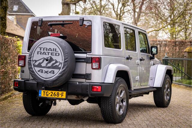 Jeep WRANGLER Unlimited 3.6 Sahara Trekhaak Carplay Alpine