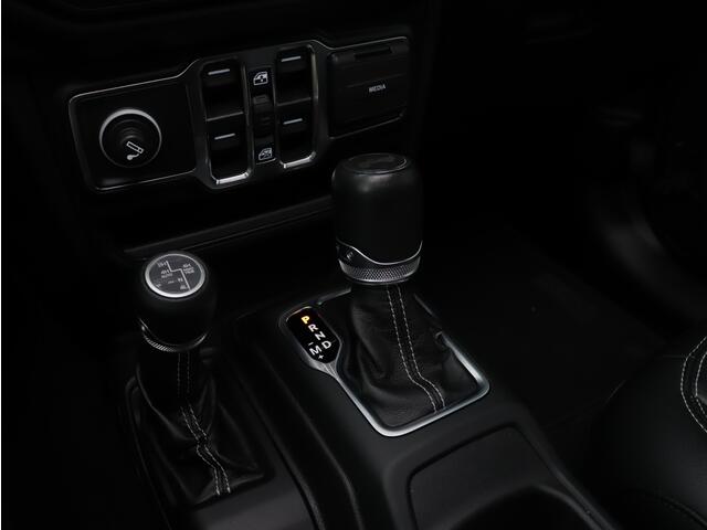 Jeep WRANGLER Unlimited 4xe 380 PK Sahara | Schuifdak | Leder | Offroad | Camera | Navi
