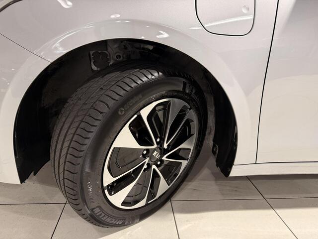 KIA CEE D Ceed Sportswagon 1.6 GDI PHEV DynamicLine Plug-in, Apple Carplay/Android Auto, Navigatie, Camera.