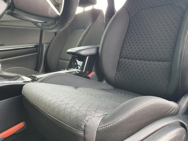 KIA CEE D Ceed Sportswagon 1.6 GDI PHEV DynamicLine PDC/CAMERA/CARPLAY/NAVI/CRUISE/AIRCO/LMV