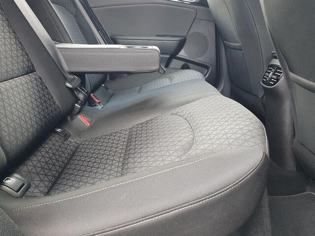 KIA CEE D Ceed Sportswagon 1.6 GDI PHEV DynamicLine PDC/CAMERA/CARPLAY/NAVI/CRUISE/AIRCO/LMV