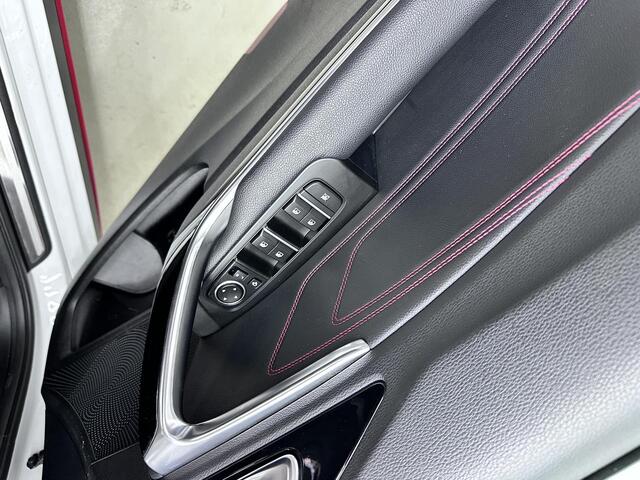 KIA CEE D Ceed 1.6T-GDi GT 204PK-Pano-Camera-Navi